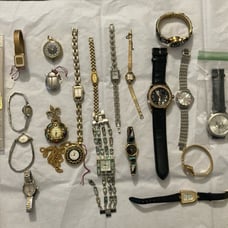 WATCH LOT OF VINTAGE & MODERN