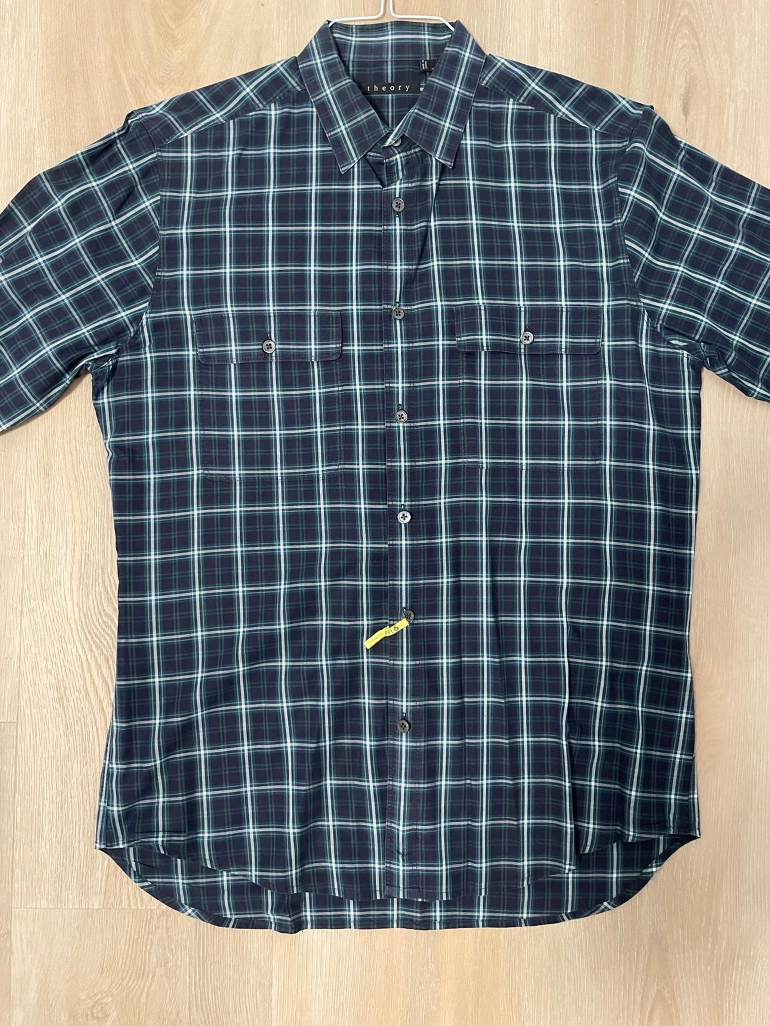 Men’s Theory Button Up Long Sleeve Dress Shirt Size Medium