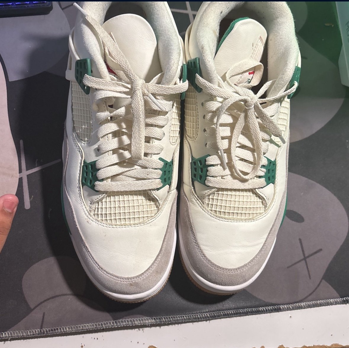 Jordan 4 pine green size 11