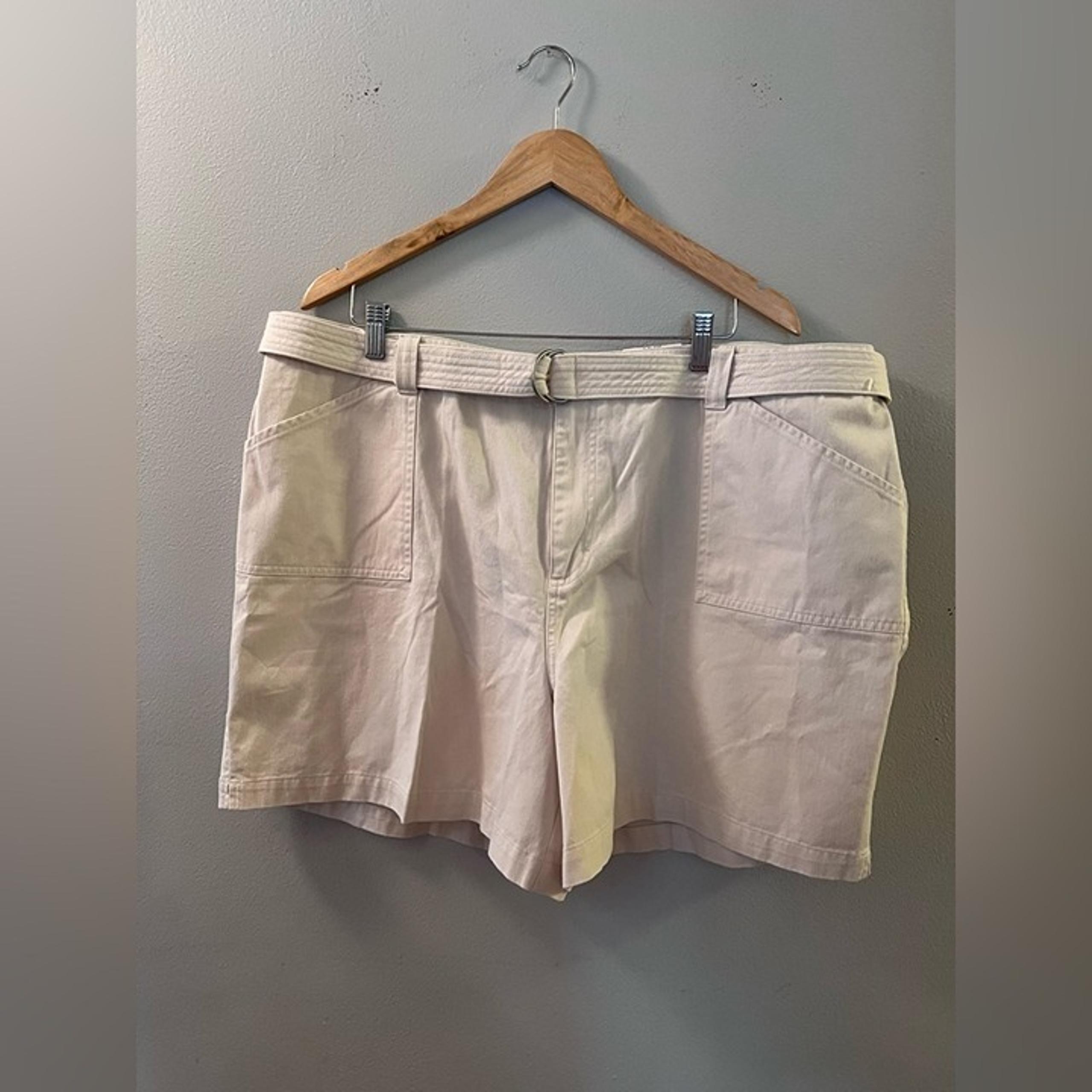 Sonoma Khaki Belted Shorts 100% Cotton Women’s Size 22W