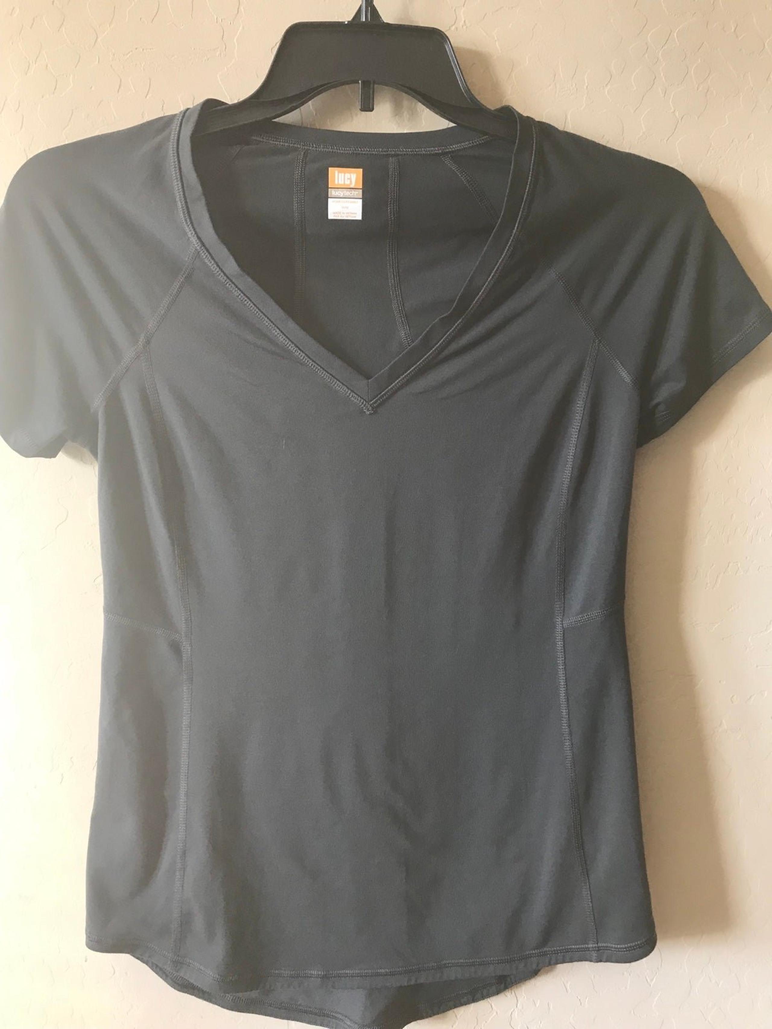 Women’s LUCY TECH short sleeve athletic top size medium FITTED black stretch