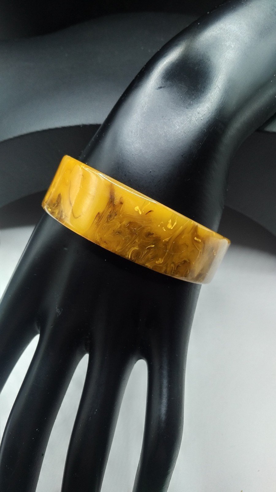 Bakelite Marbled butterscotch Bracelet