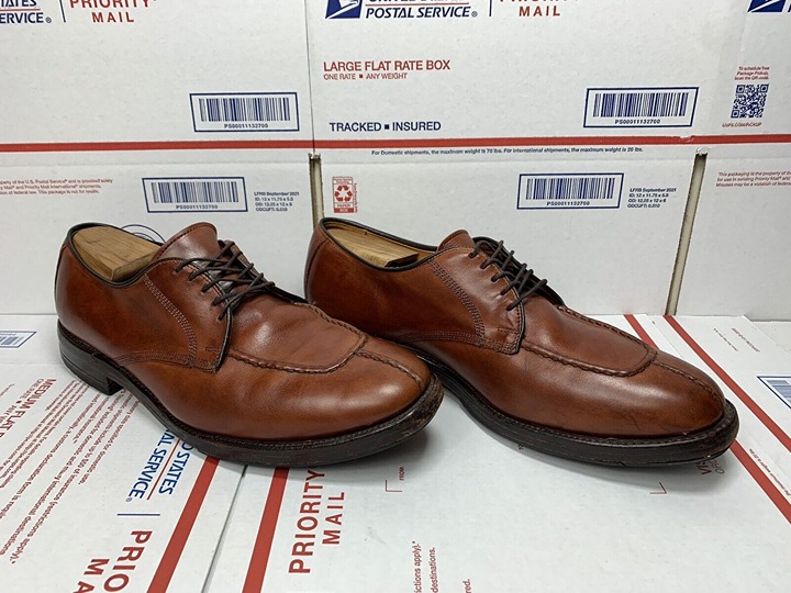 Allen Edmonds Men s Dellwood Brown Dress Shoes size 10 1/2 D Vibram 83069