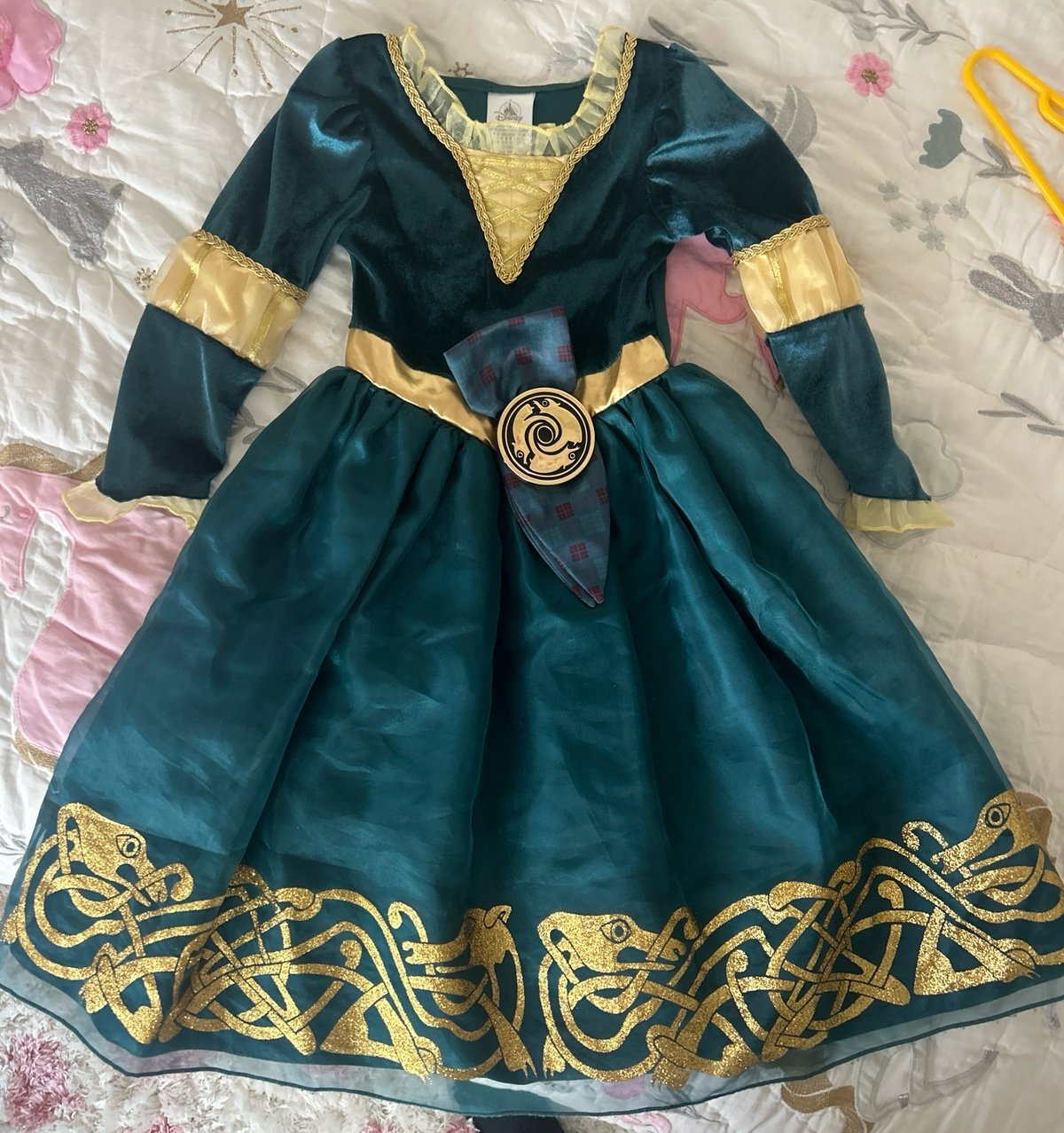 4T Disney parks official Brave Merida Princess Dress sold out size, never worn