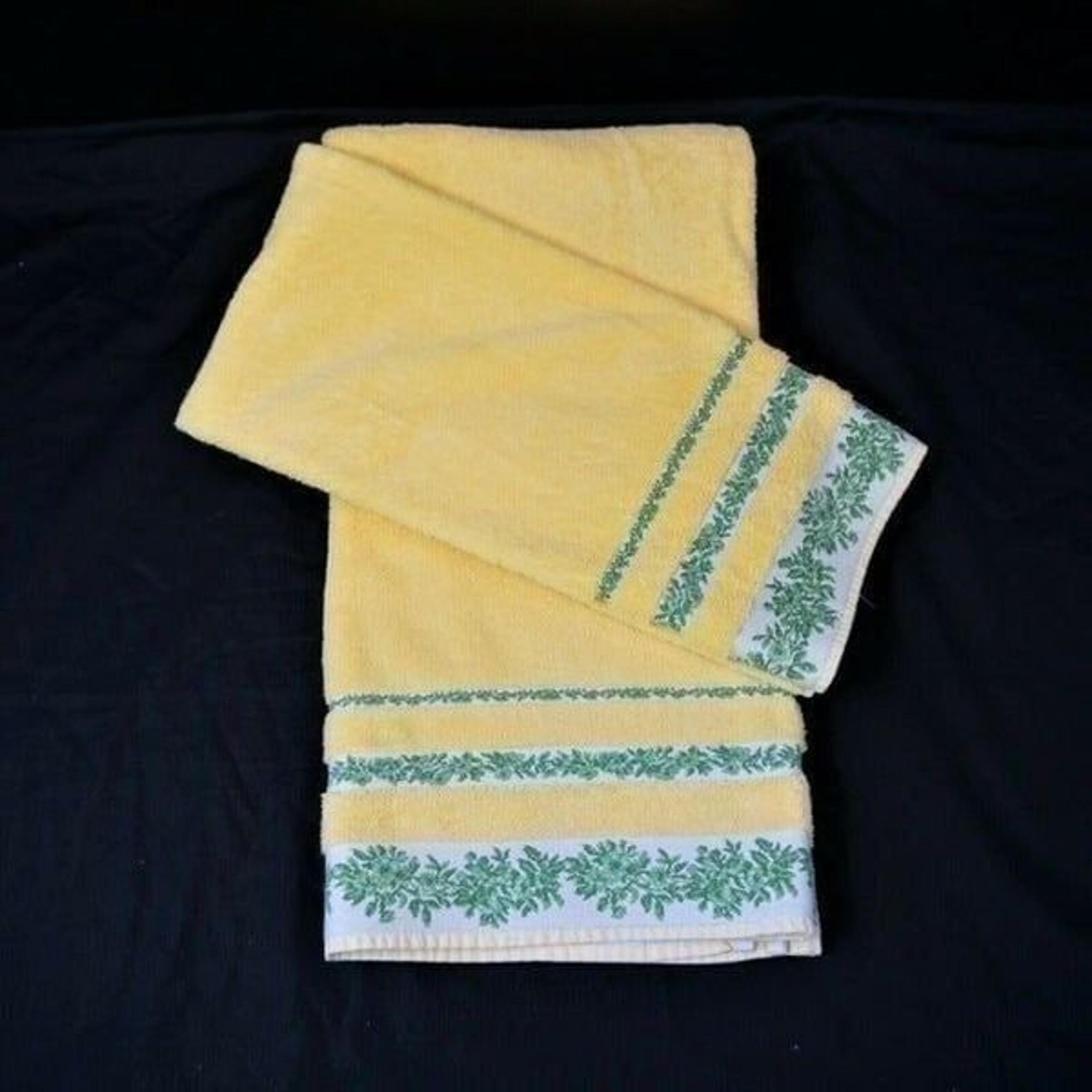 Yves Delorme Paris Vintage 90s 2 Towels Cotton Terry Cloth Made In France Yellow