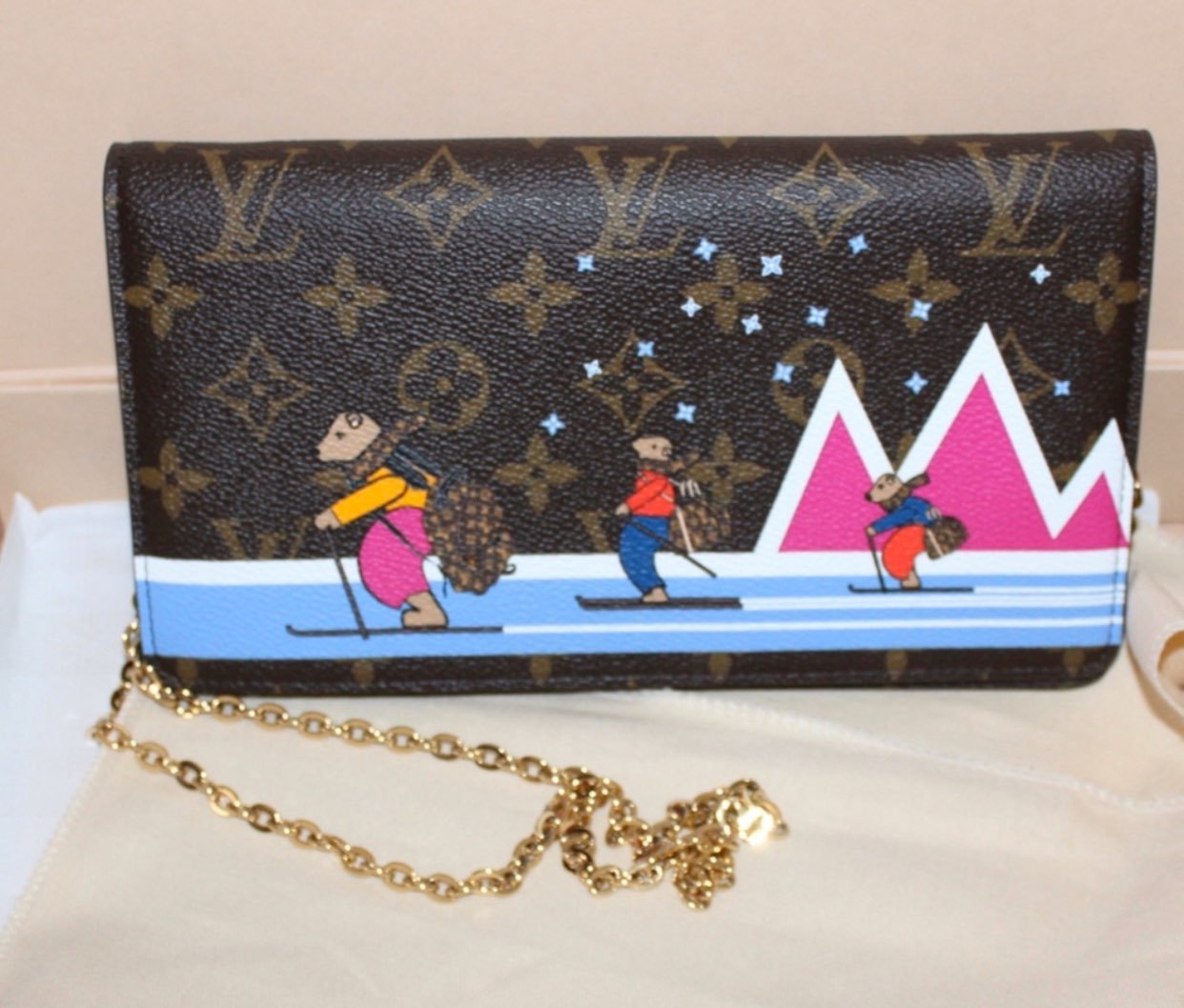 New Louis Vuitton Animation 2018 Pochett
