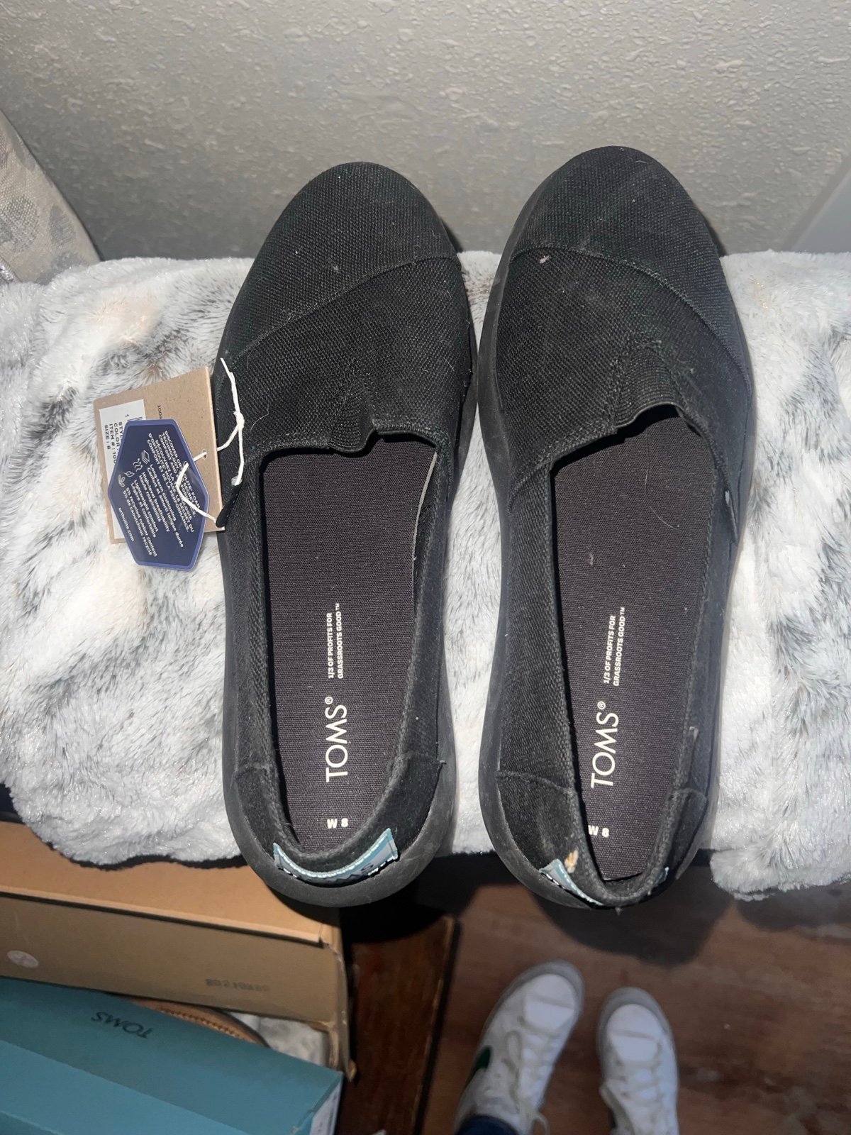 NWT TOMS Women's Alpargata Mallow Slip On Sneakers- Black