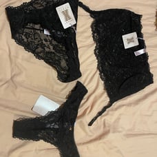 Lingerie x fenty