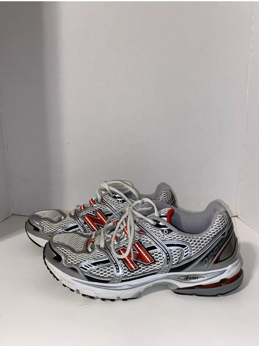 New Balance 920 Vintage Running Shoe Size 9.5 (2011)