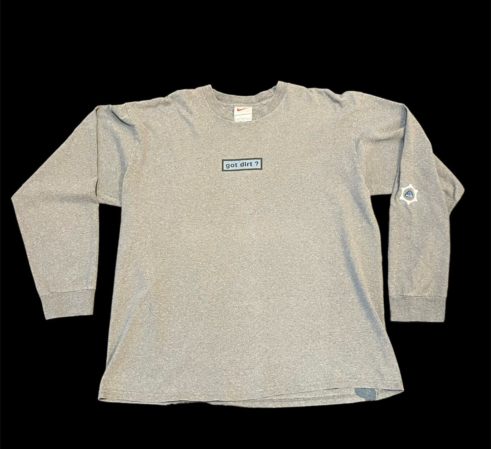 Vintage 90’s NIKE ACG “got dirt?” longsleeve