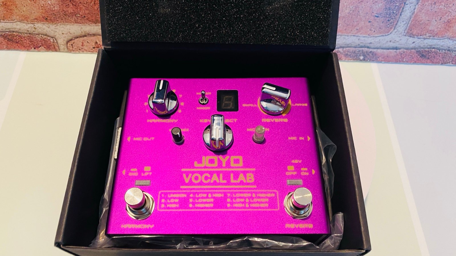 Vocal Harmony Pedal with 9 Vocal Harmony Effects