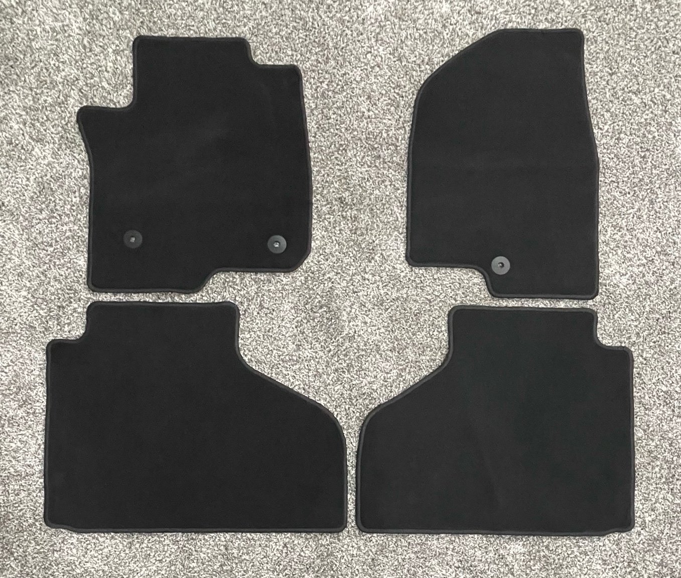 CADILLAC ‘Escalade’ Black Carpet OEM Floor Mat Set - (2021-2022)