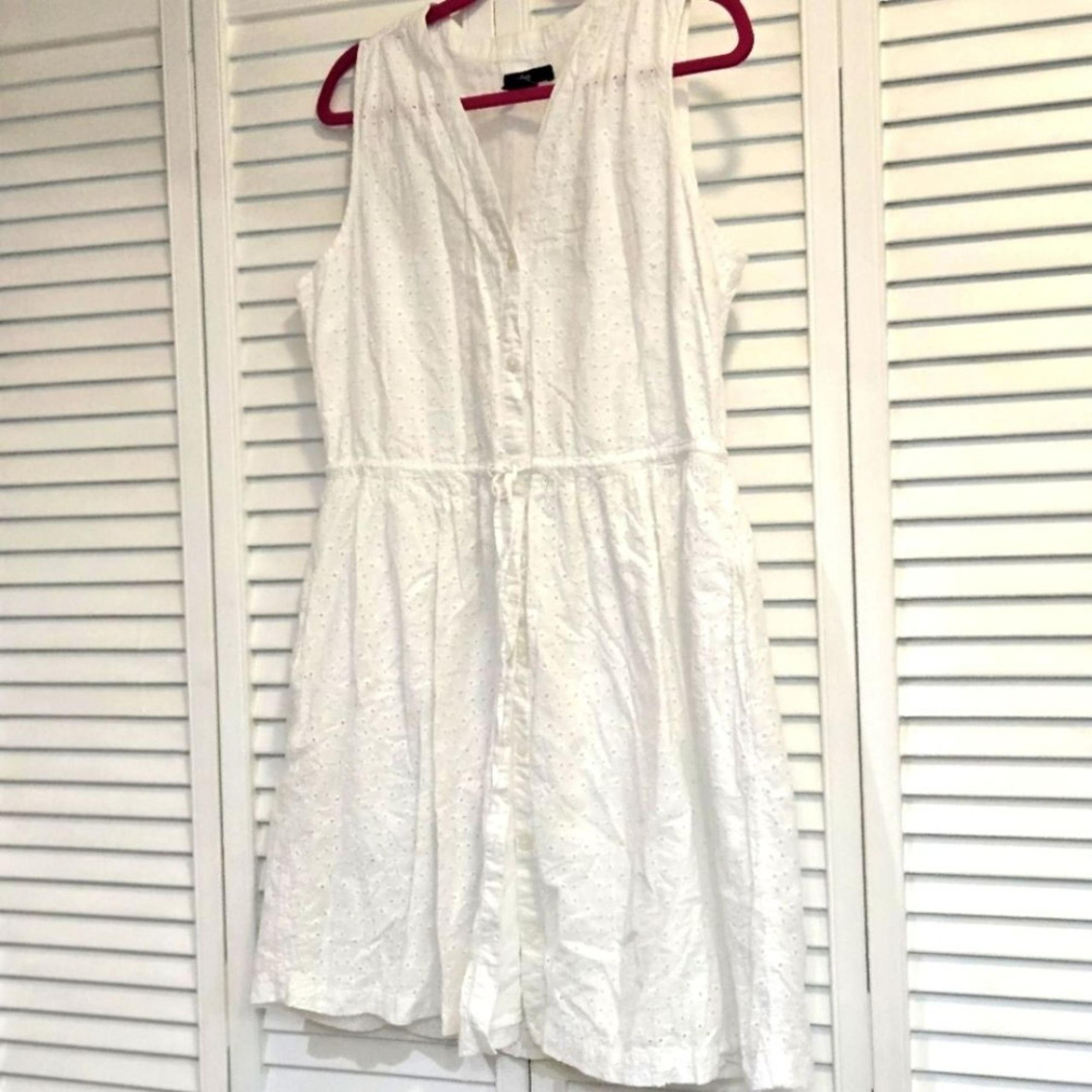 Gap Embroided eyelet Dress,Size M