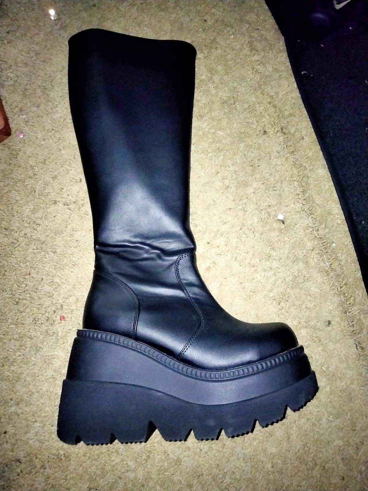 **ON HOLD** Demonia 100