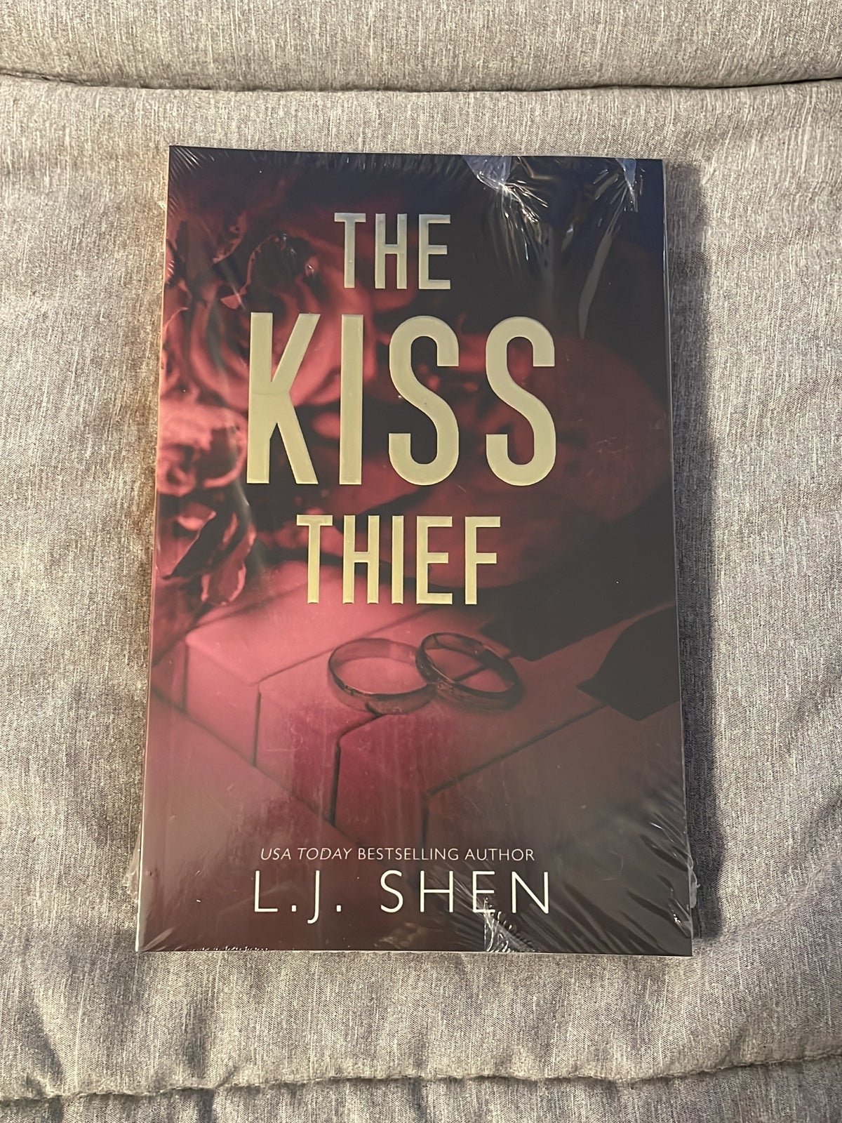 The Kiss Thief L.J. Shen