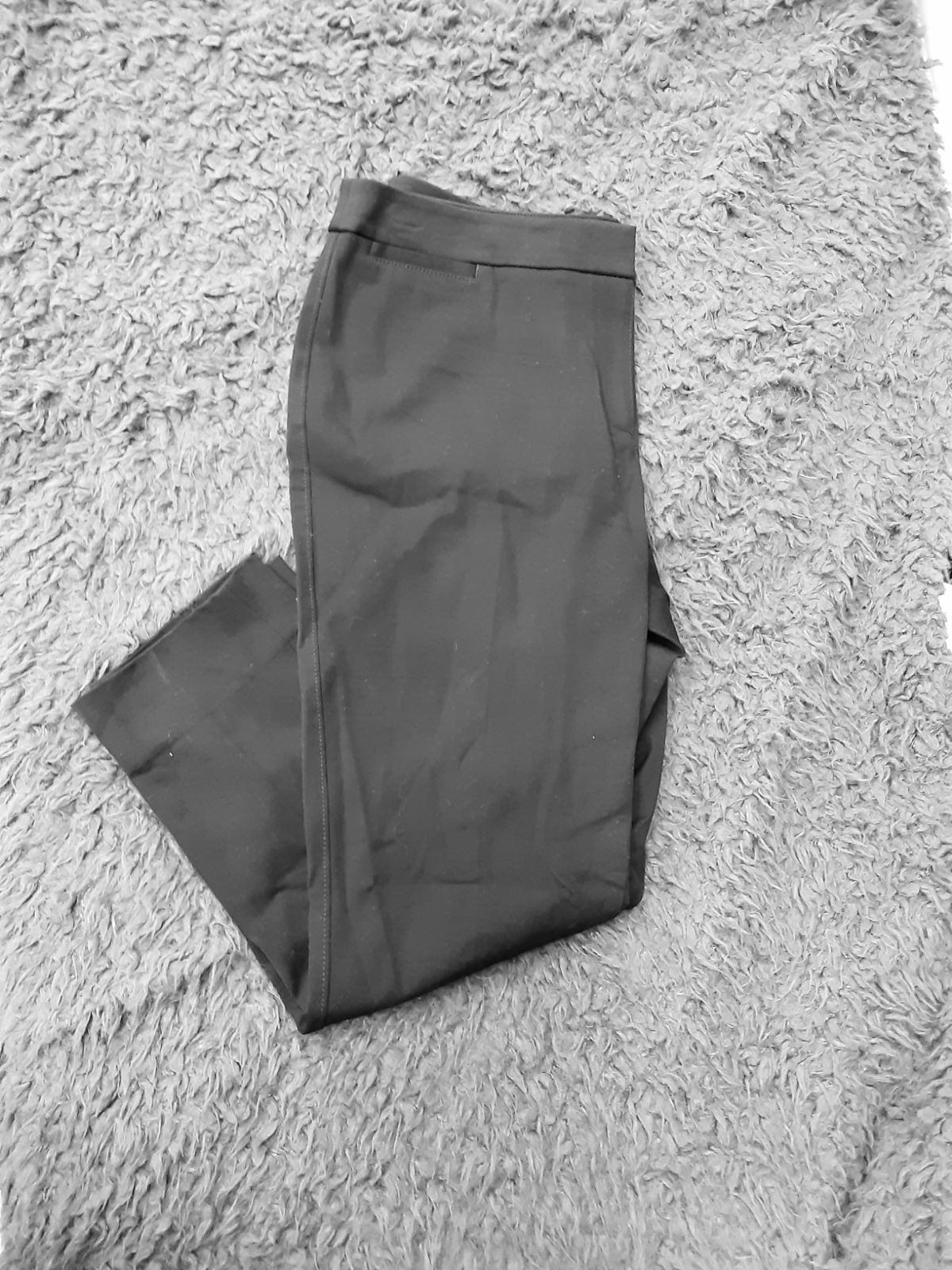 White House Black Market Skimmer Pant