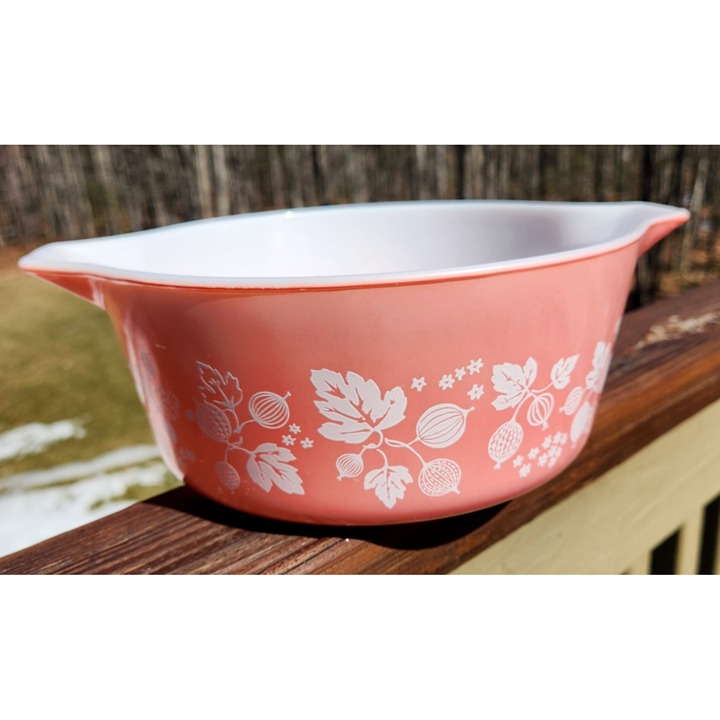 PYREX Pink White Gooseberry Casserole Dish RARE Vintage 475 B 475-B-2 1/2 Quart