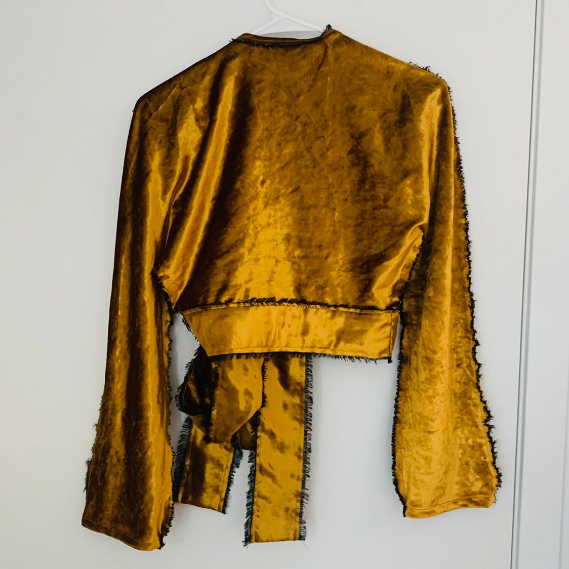 New Sid Neigum Tie Waist 2024 Crushed-Velvet