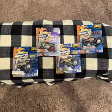 Monster Jam 25th aniversary Die-Cast Trucks