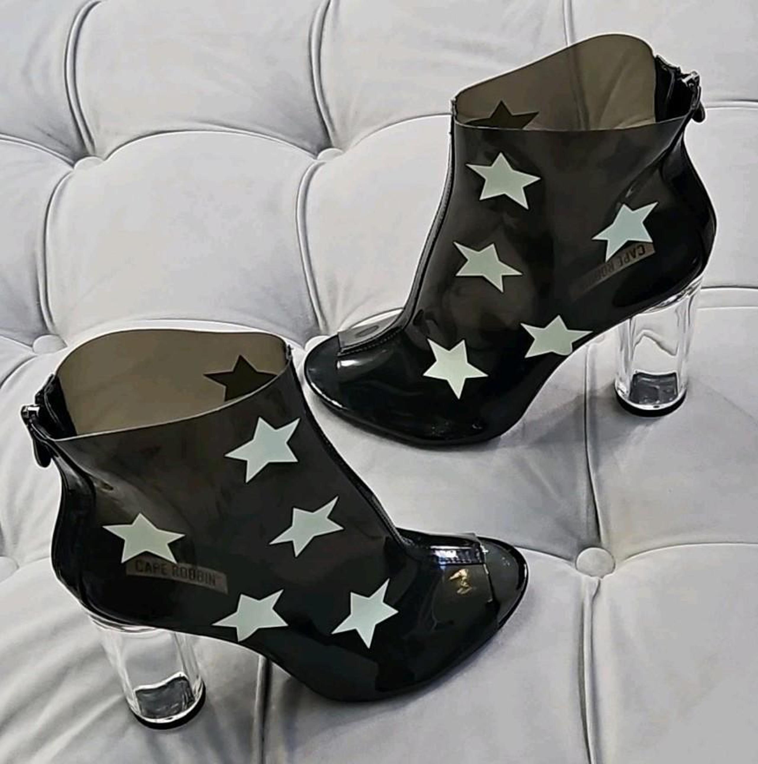 Cape Robbin Y2K Boots See Through Black Stars Womens Shoes 8