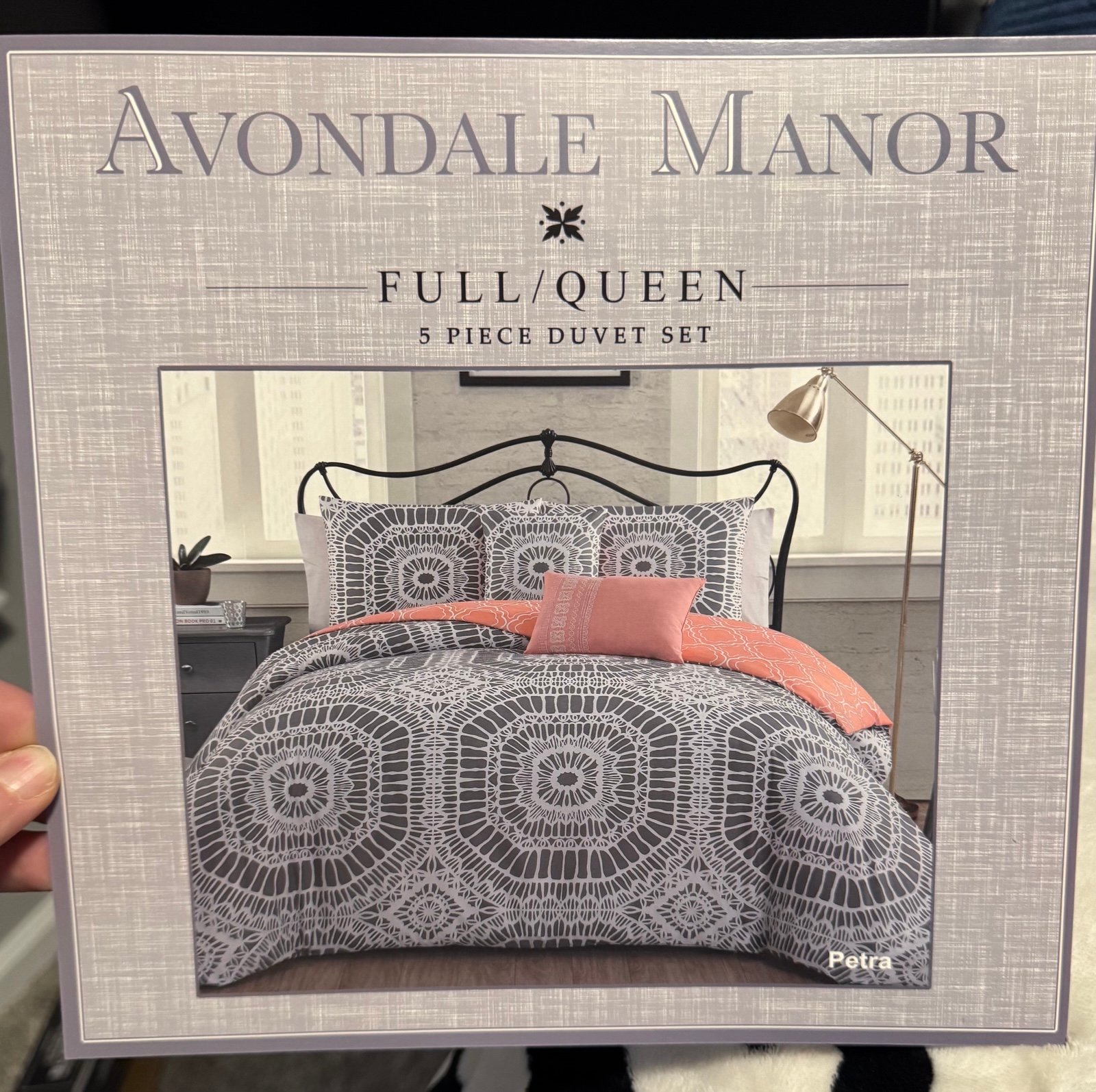 5 piece Duvet set with decorative pillows