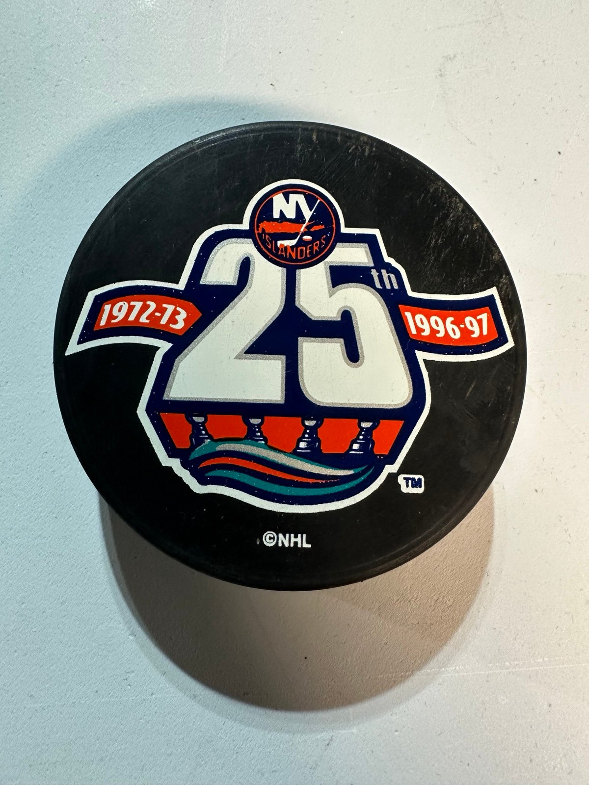 1972-1997 NY ISLANDERS 25th SEASON VINTAGE MCDONALD'S SPONSOR NHL HOCKEY PUCK