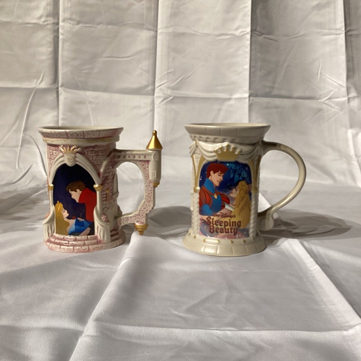 Auora Disney Tankers Set