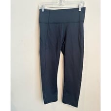 Under Armour Black Athletic Cropoed Leggings M