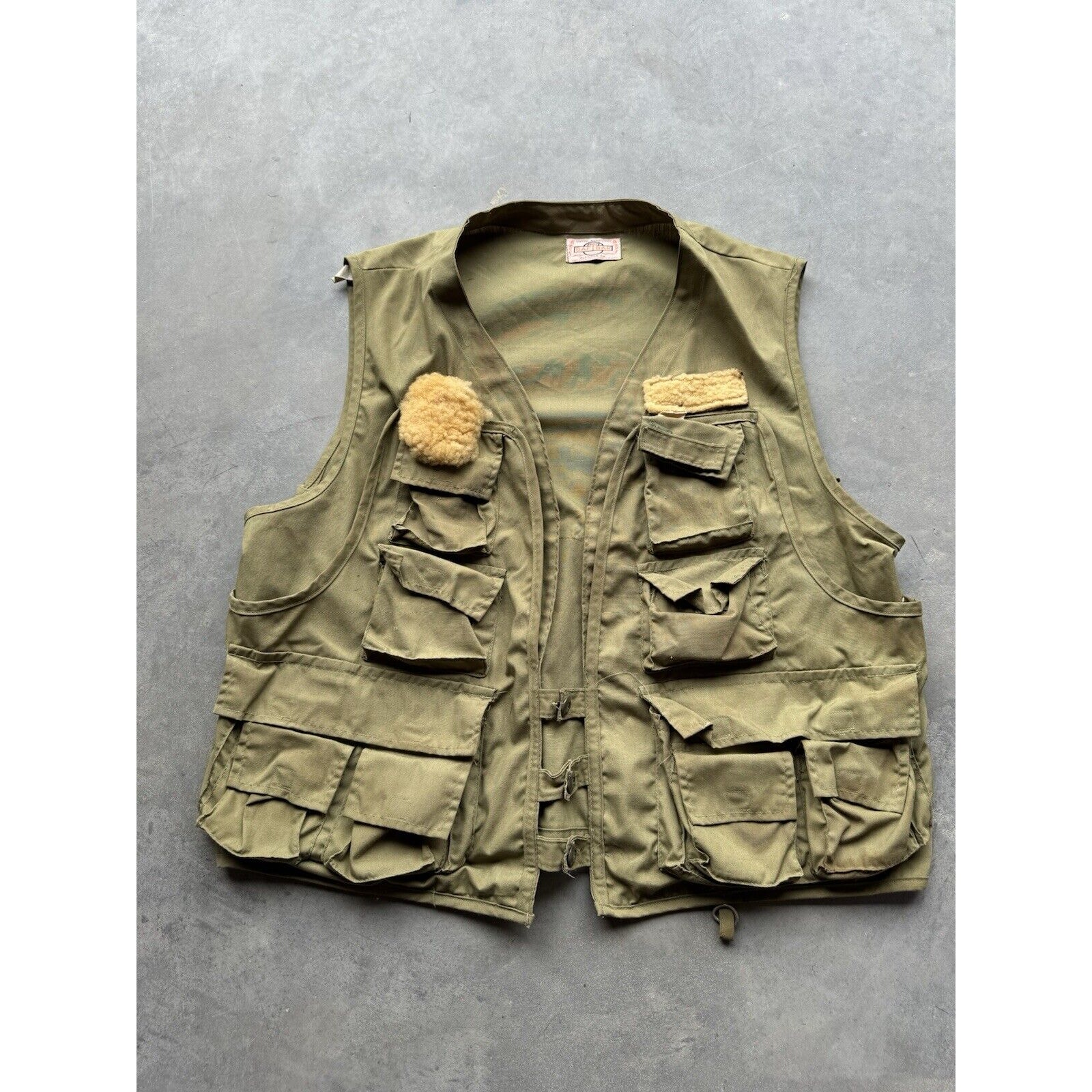 Vintage USA Made SAFTBAK Hunting Vest Size Large Wild Life Fly Fishing Canvas