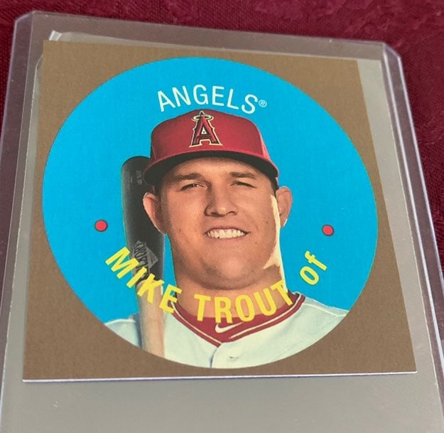 Mike Trout 2017 Topps Heritage SP Disc