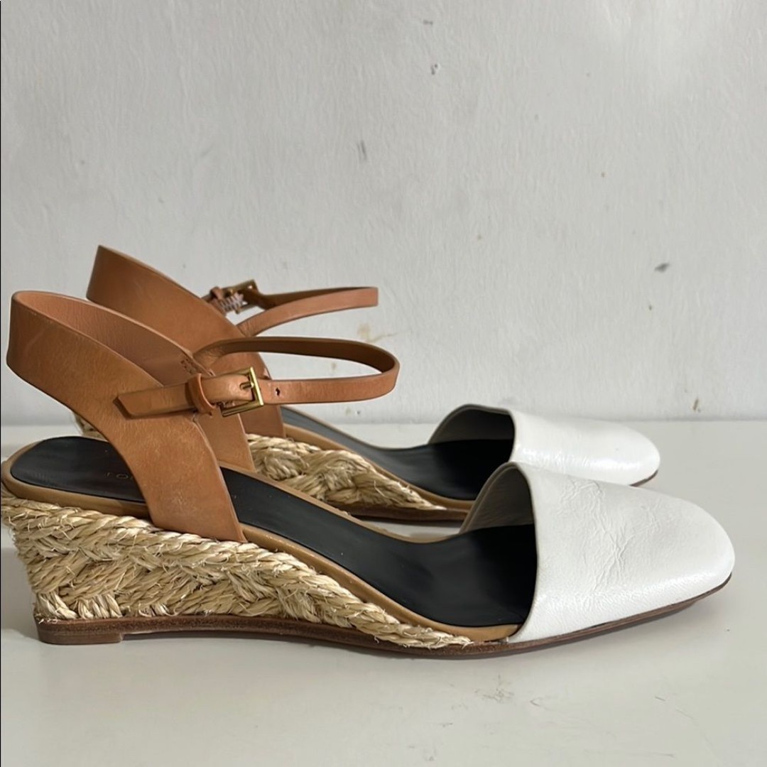 Tory Burch Espadrille Wedge Elegant White and Tan Sandals Size 6 msrp 258