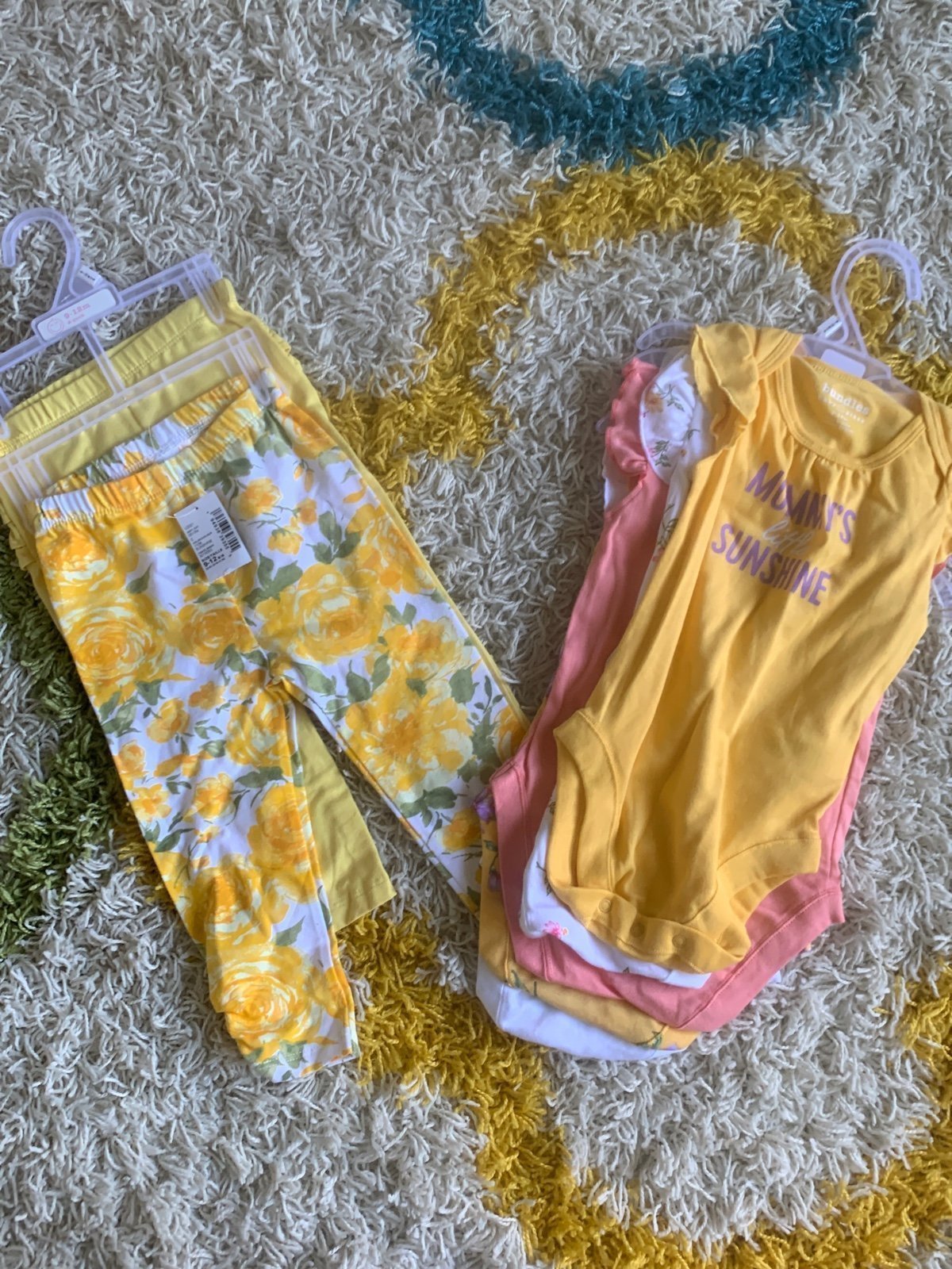 Baby girl clothes 9-12 month bundle 5 onesies and two pants nwt