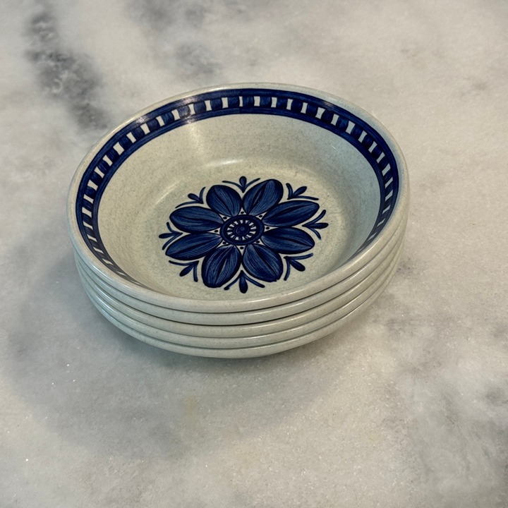 Set of 5 bowls Midwinter England Stonehenge Dahlia