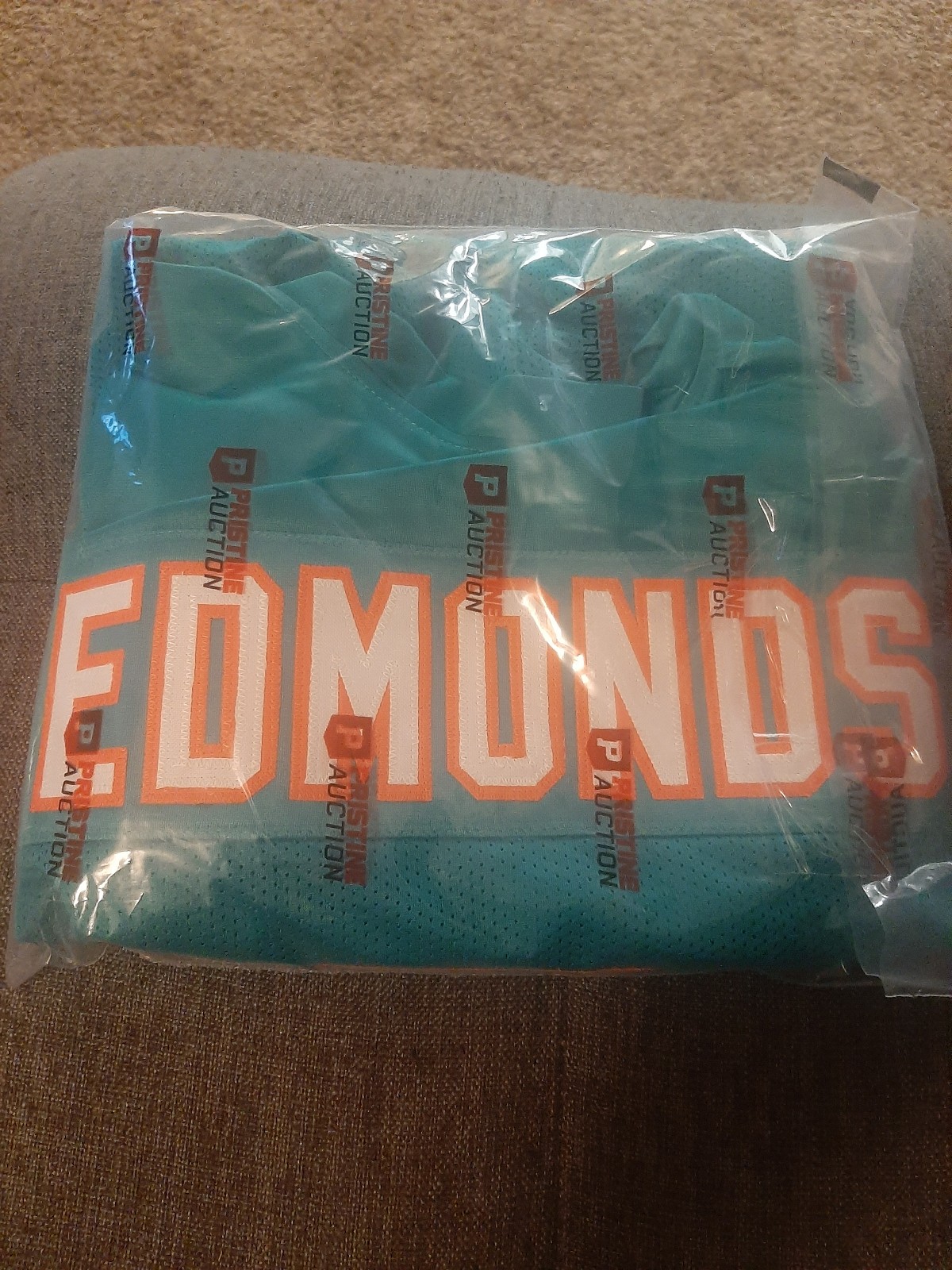 Autographed NFL jersey Chase Edmonds