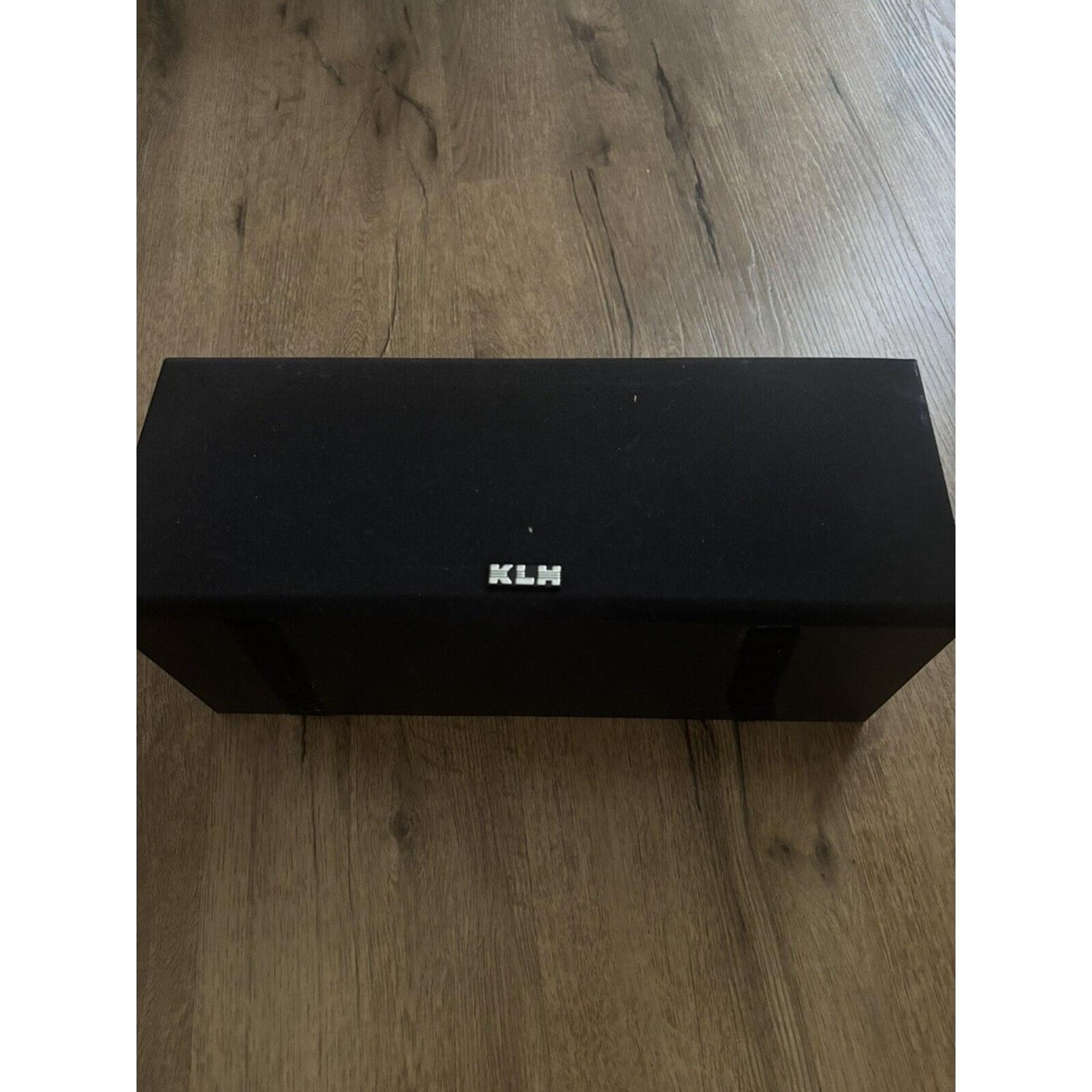 KLH Model 9005 Center Channel Speaker 8 Ohms Black