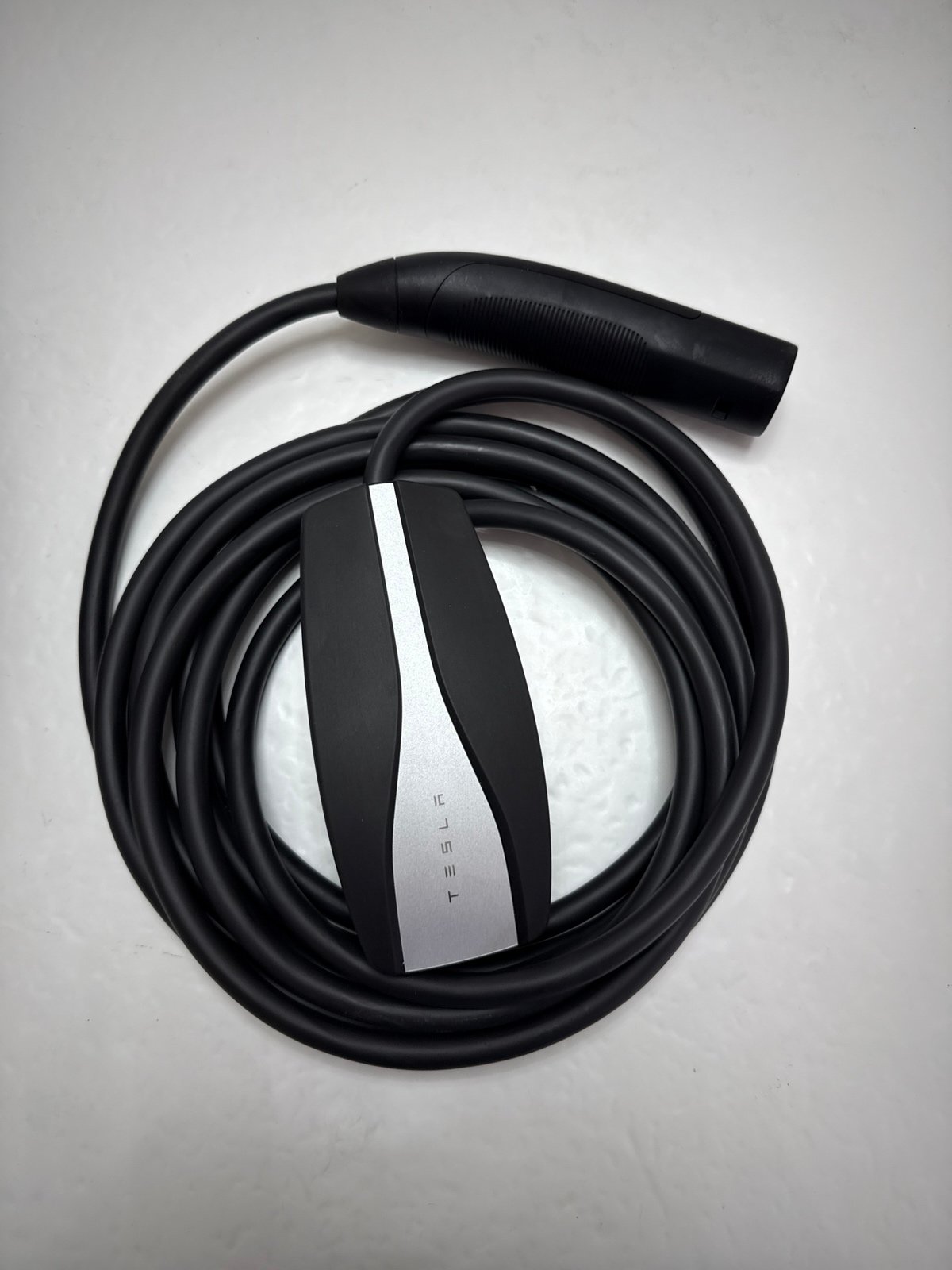Tesla Mobile Charger