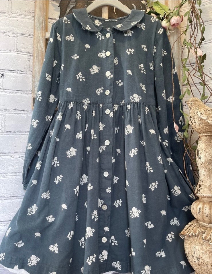 Girls dresses size 6-7 Little cotton clothes