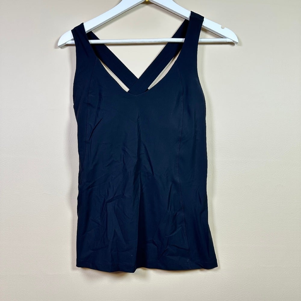 Lululemon Workout Tank Top Cross Back Athletic Built-In Bra Black Size 8