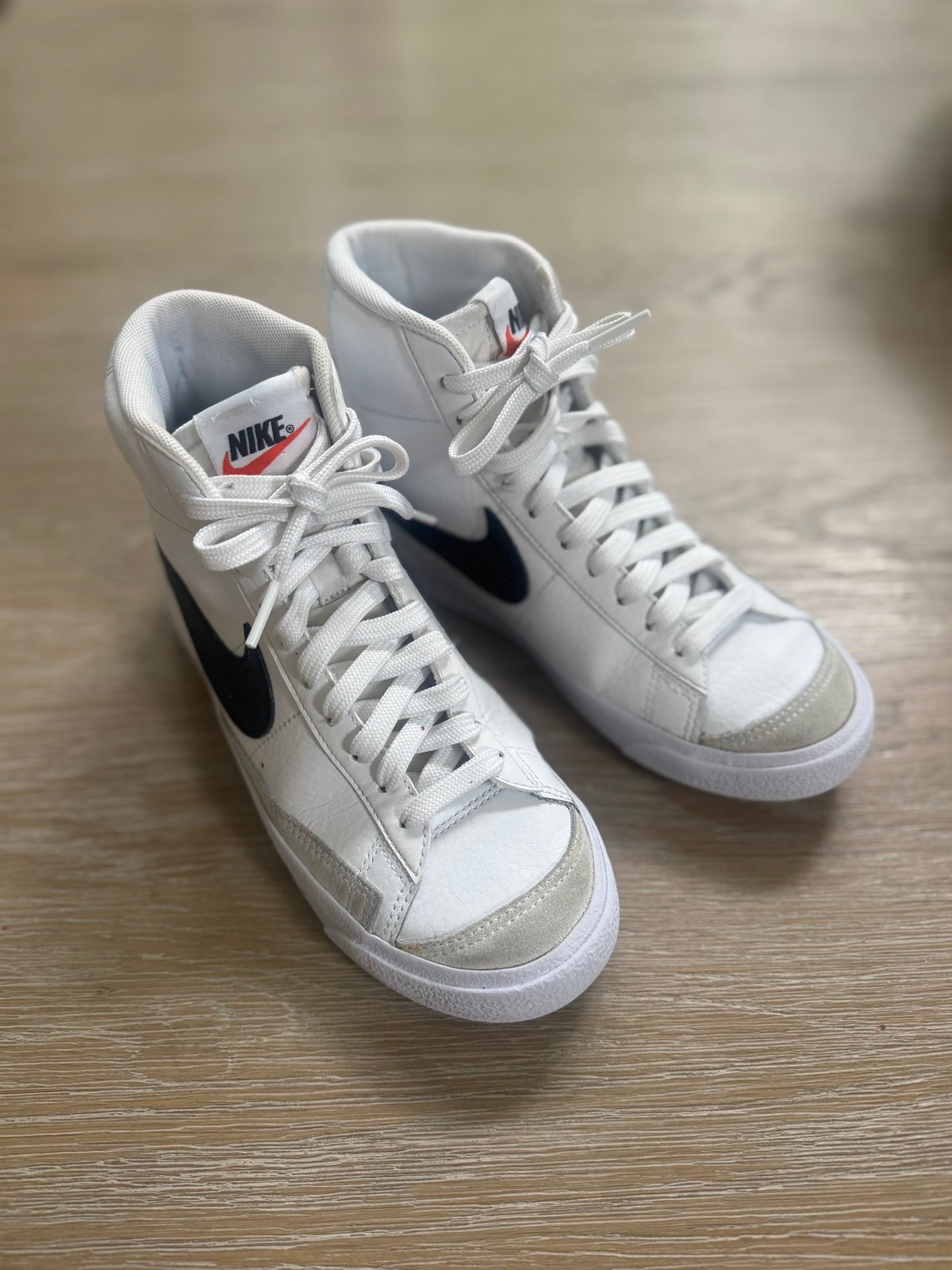 Nike Blazer Mid '77 white & black swoosh high top sneakers shoes size 4.5 youth