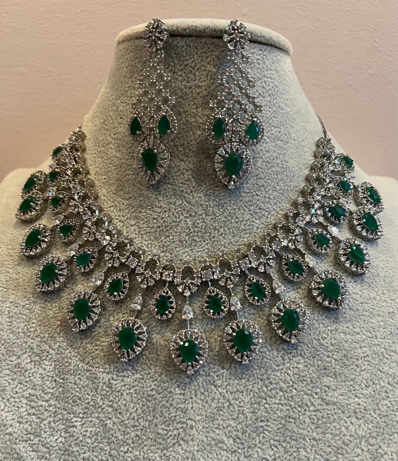 Diamond replica necklace set
