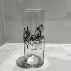 Fishs Eddy Alice In Wonderland Tea Party Drinking Glass Tumbler 6”