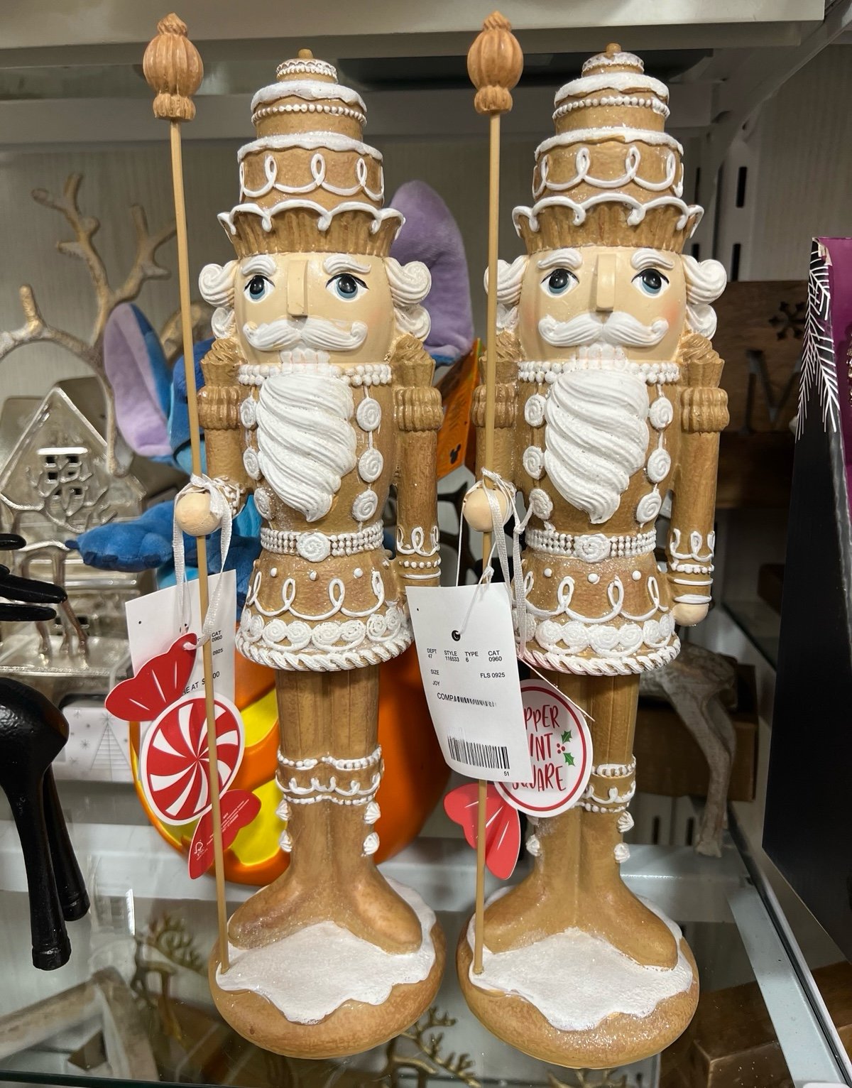 Set of 2 gingerbread nutcrackers !