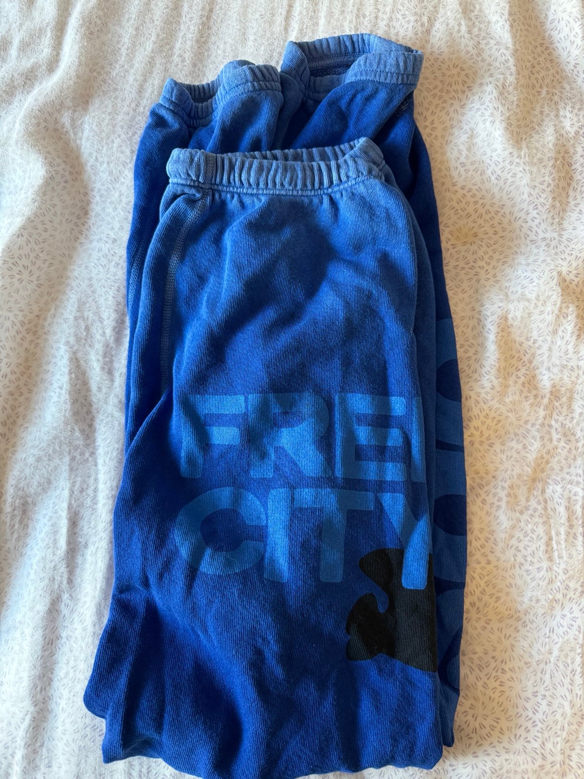 LIMITED EDITION FREE CITY SWEATPANTS NOT SOLD ANYMORE