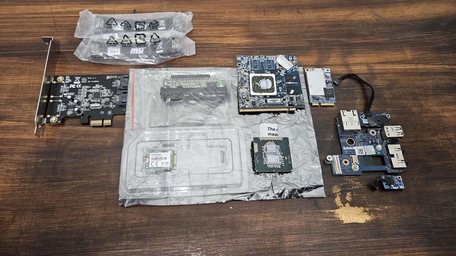 Computer/Electronic lot