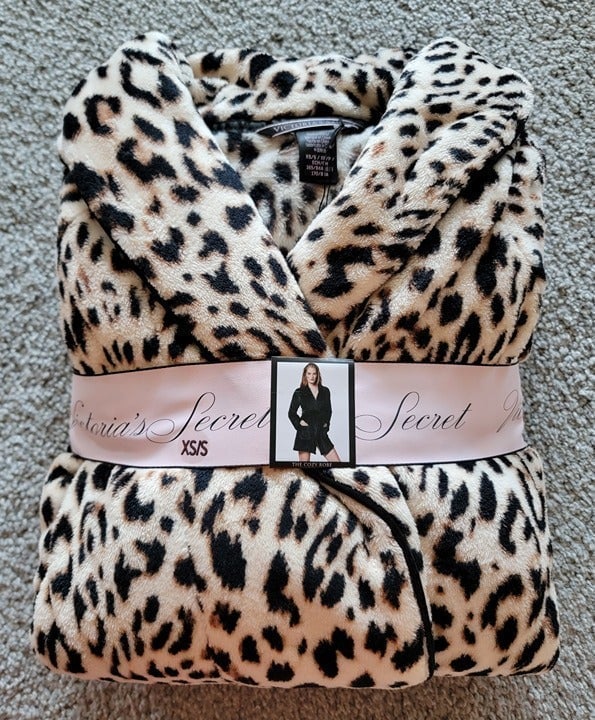 *Size XS/S* Victoria's Secret Short Cozy Robe Cheetah / Leopard - Brand New!