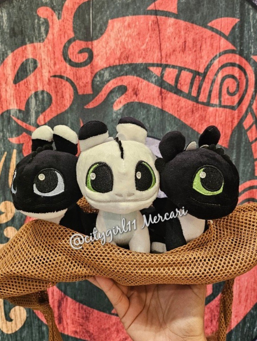 Epic Universe Isle Of Berk Toothless babies Plush set 3 How to train your Dragon