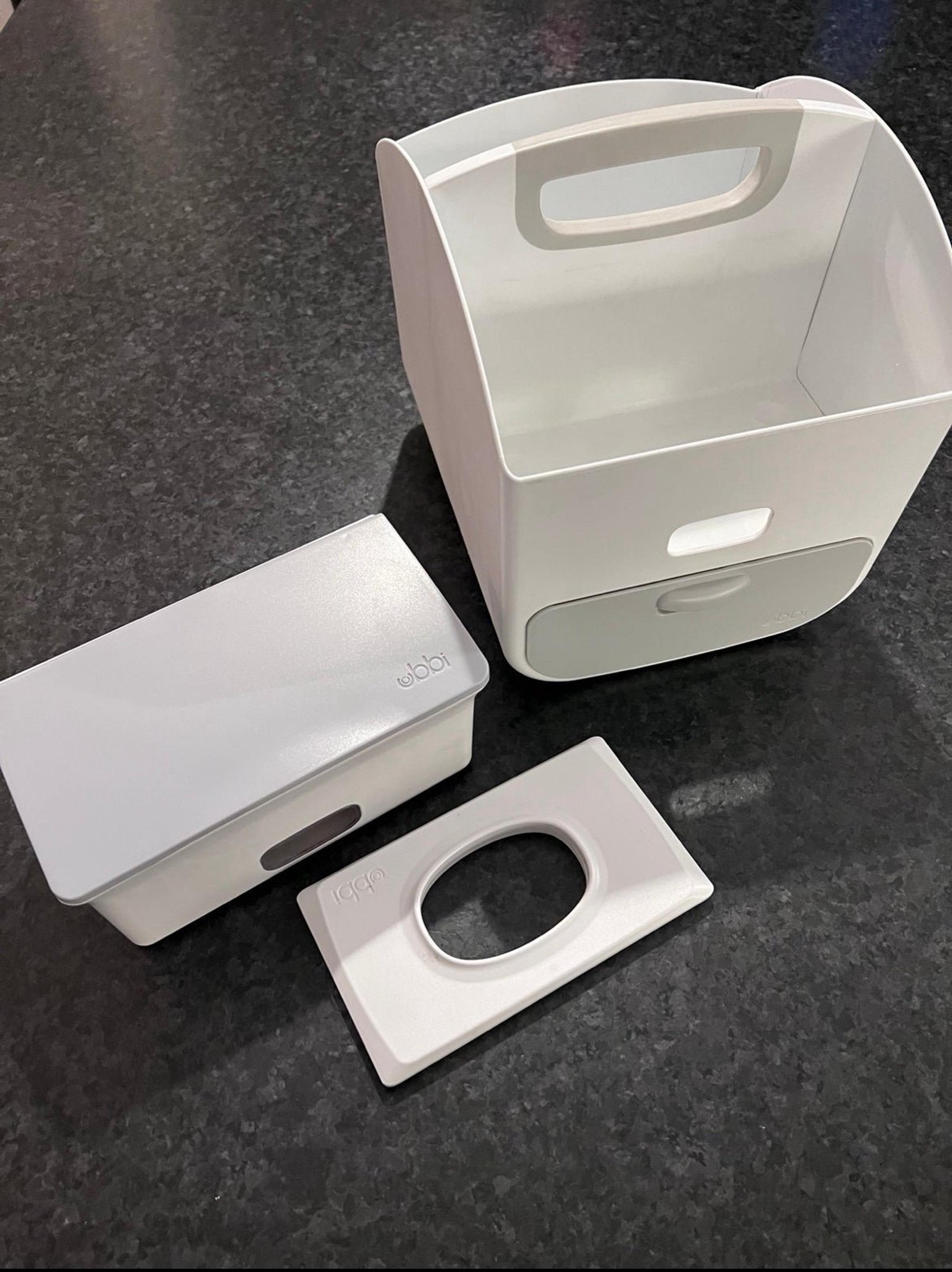 Ubbi Portable Diaper Changing Station  Diaper Storage Caddy.  Great condition.