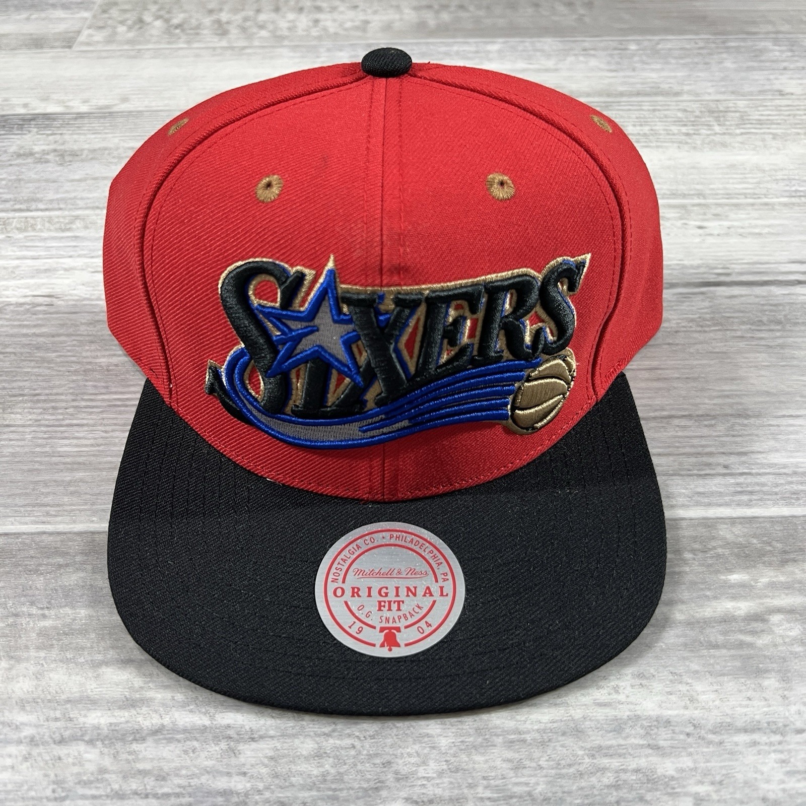 Mitchell & Ness Red/Black NBA Philadelphia 76ers Reload HWC Snapback - OSFA. NWT