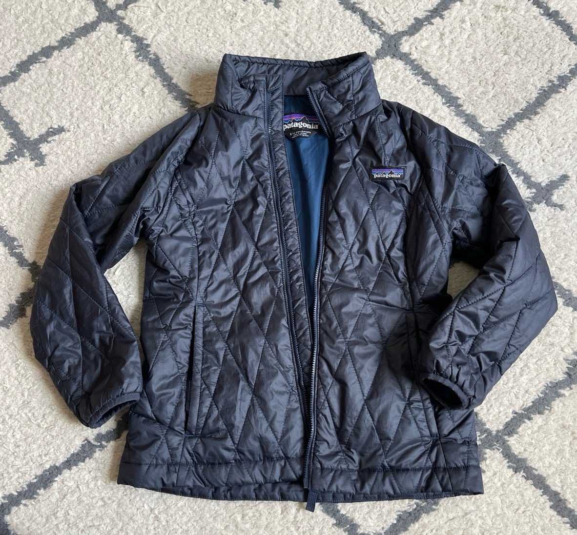 Patagonia primaloft jacket kids