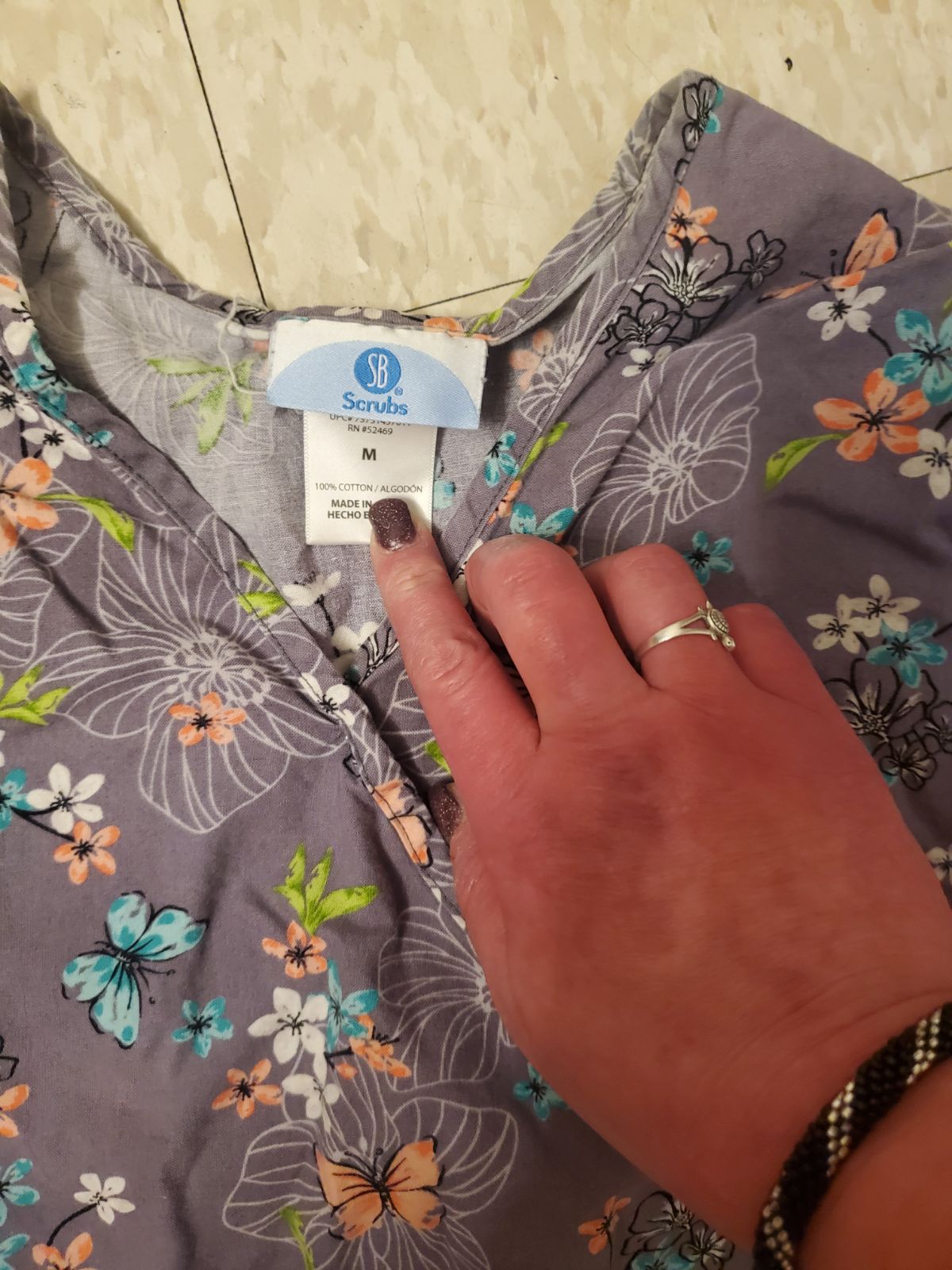 Nursing scrubs outfit